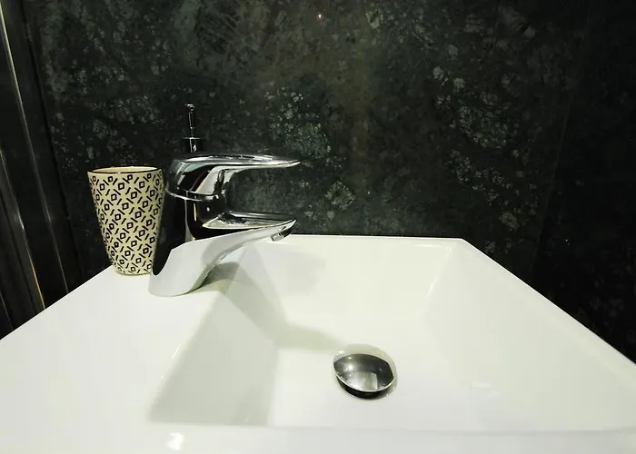 招待所 西班牙29号套房酒店 4*